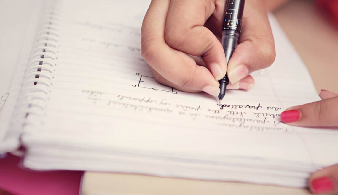 1000 Essential English Sentences for Daily Life